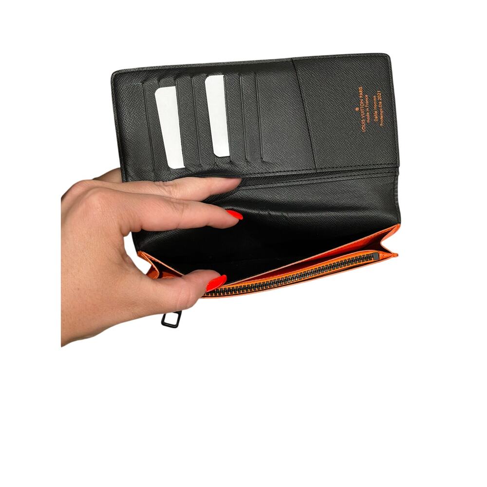 Louis Vuitton Brazza Wallet LV Friends Virgil Abloh Zoooom Monogram TA5220 - Picture 10 of 12